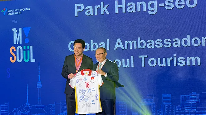 HLV Park Hang Seo nhận vinh dự đặc biệt từ thành phố Seoul - Ảnh 1. HLV Park Hang Seo nhận vinh dự đặc biệt từ thành phố Seoul - Ảnh 1.