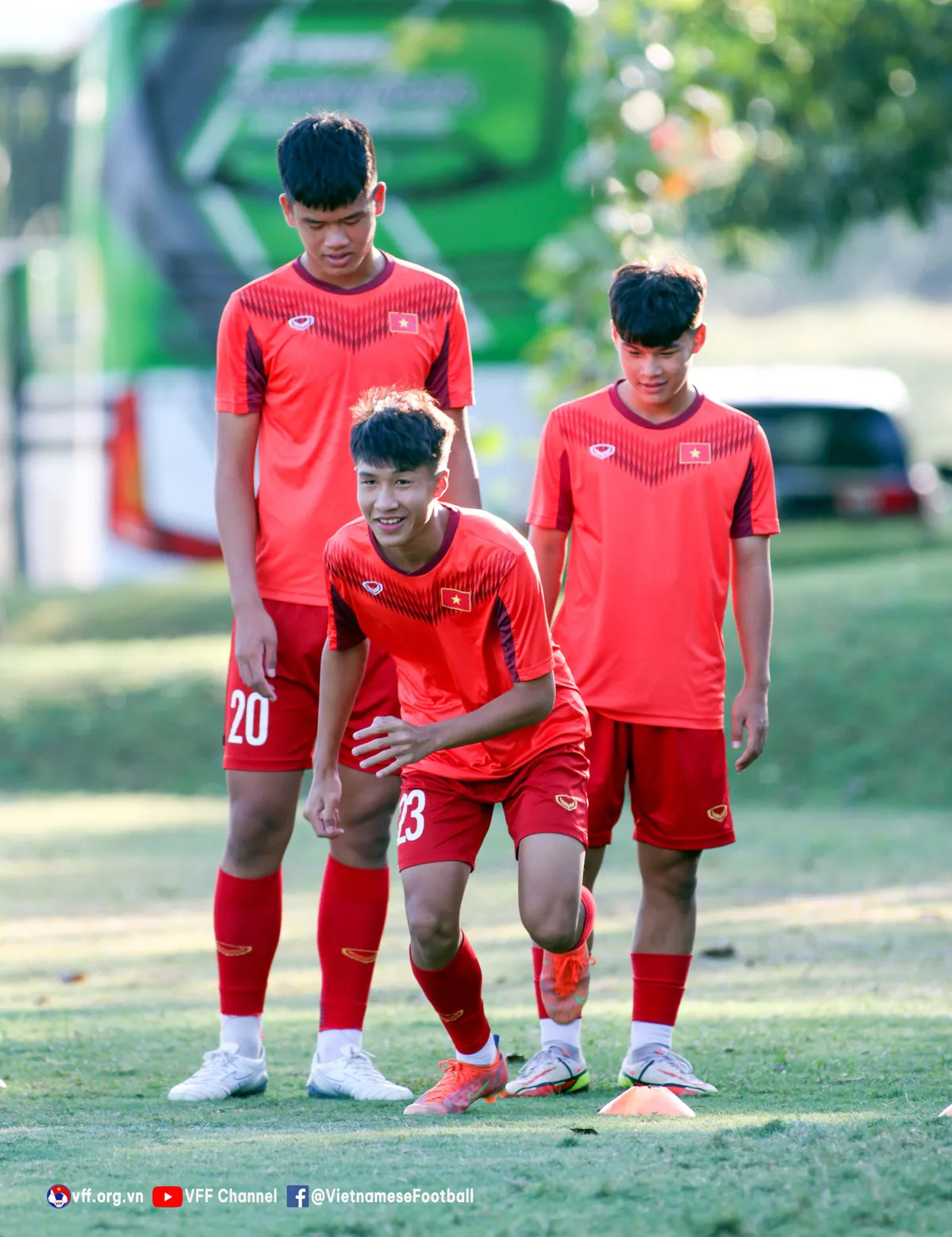 U16 Việt Nam chuẩn bị cho trận tranh ngôi nhất bảng với U16 Indonesia - Ảnh 3. U16 Việt Nam chuẩn bị cho trận tranh ngôi nhất bảng với U16 Indonesia - Ảnh 3.