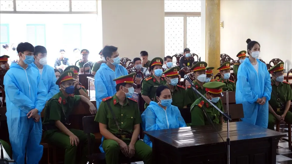 4 án tử hình, 1 án chung thân cho băng nhóm mua bán gần 35 kg ma túy - Ảnh 1.