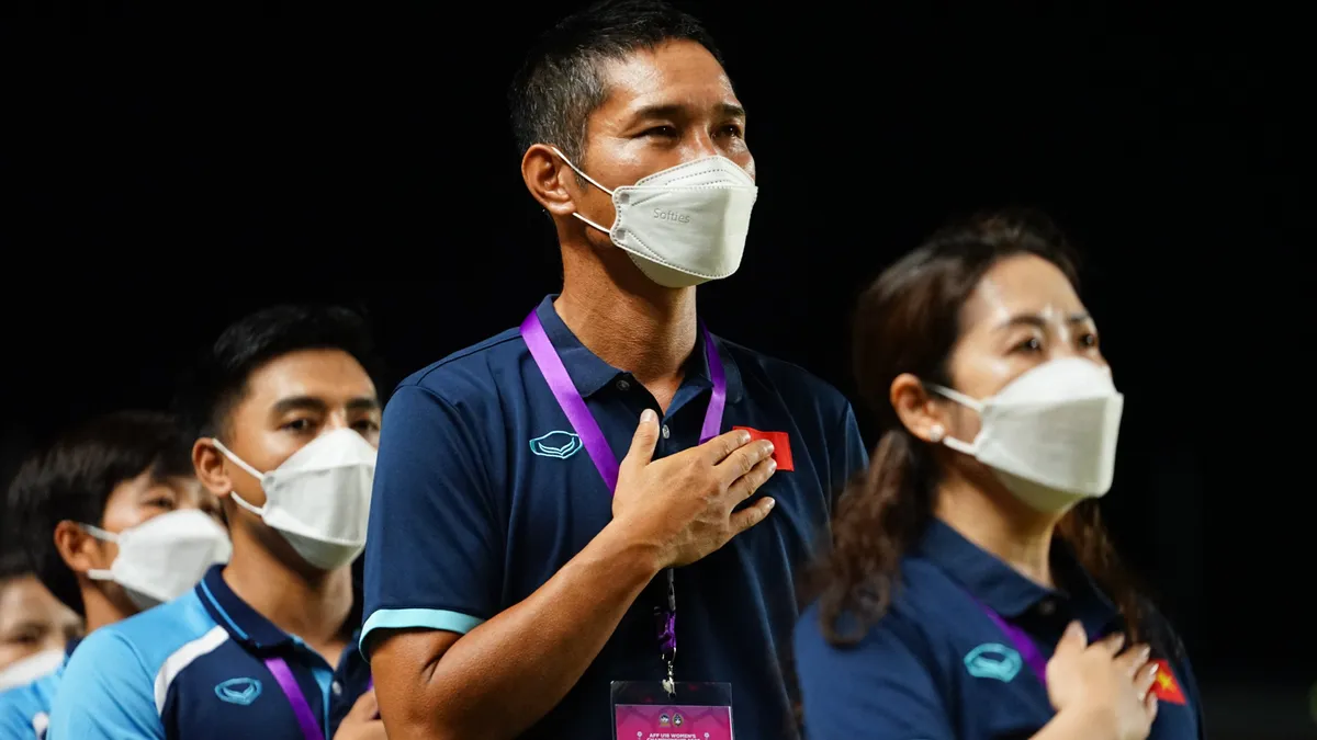 HLV Akira Ijiri: ĐT nữ U18 Việt Nam đã tiến bộ rất nhiều - Ảnh 1. HLV Akira Ijiri: ĐT nữ U18 Việt Nam đã tiến bộ rất nhiều - Ảnh 1.