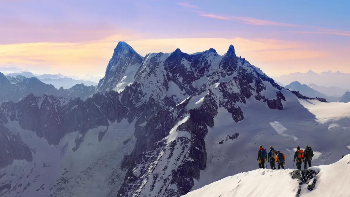 “Hãy đặt cọc chi phí đám tang của bạn trước khi leo núi Mont Blanc” - Ảnh 1.