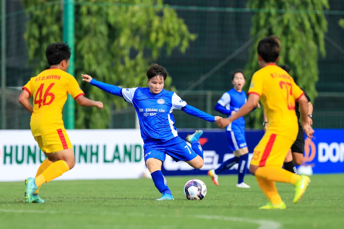 Hà Nội I và Than KSVN cùng thắng trận mở màn giải bóng đá Nữ Cúp Quốc gia 2022 - Ảnh 2. Hà Nội I và Than KSVN cùng thắng trận mở màn giải bóng đá Nữ Cúp Quốc gia 2022 - Ảnh 2.