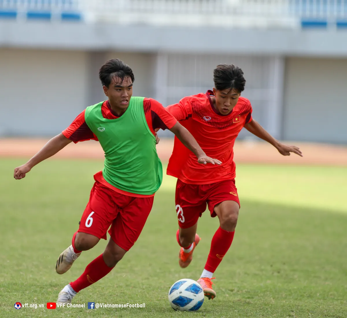 U16 Việt Nam hăng say tập luyện, hướng đến vòng bán kết giải U16 Đông Nam Á 2022 - Ảnh 7. U16 Việt Nam hăng say tập luyện, hướng đến vòng bán kết giải U16 Đông Nam Á 2022 - Ảnh 7.