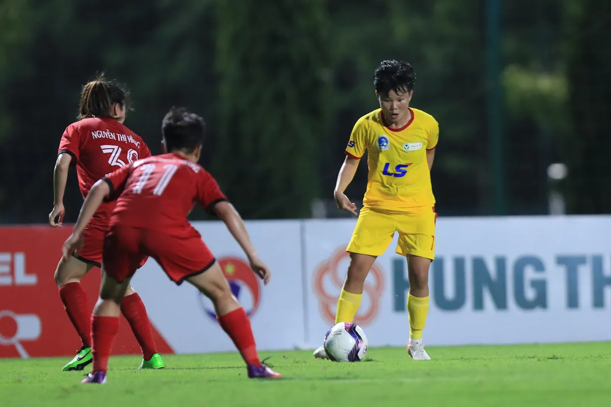 Giải bóng đá Nữ Cúp Quốc gia 2022 (9/8): TP Hồ Chí Minh I và Thái Nguyên T&T tiếp mạch thắng - Ảnh 3. Giải bóng đá Nữ Cúp Quốc gia 2022 (9/8): TP Hồ Chí Minh I và Thái Nguyên T&T tiếp mạch thắng - Ảnh 3.
