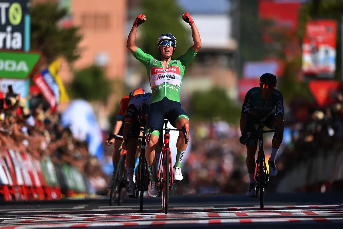 Evenepoel tiến gần hơn tới chức vô địch La Vuelta - Ảnh 2. Evenepoel tiến gần hơn tới chức vô địch La Vuelta - Ảnh 2.