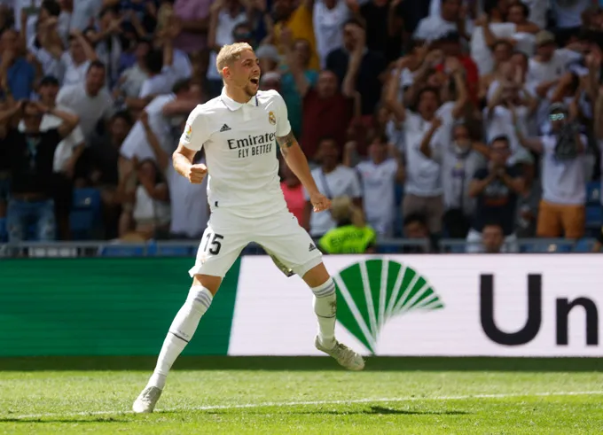 Ngược dòng mãn nhãn, Real Madrid đòi lại ngôi đầu La Liga - Ảnh 2. Ngược dòng mãn nhãn, Real Madrid đòi lại ngôi đầu La Liga - Ảnh 2.
