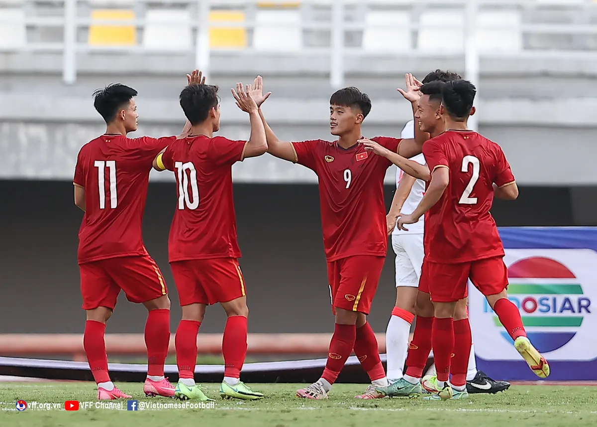 U20 Việt Nam giành chiến thắng cách biệt ở trận ra quân tại vòng loại U20 châu Á - Ảnh 2. U20 Việt Nam giành chiến thắng cách biệt ở trận ra quân tại vòng loại U20 châu Á - Ảnh 2.
