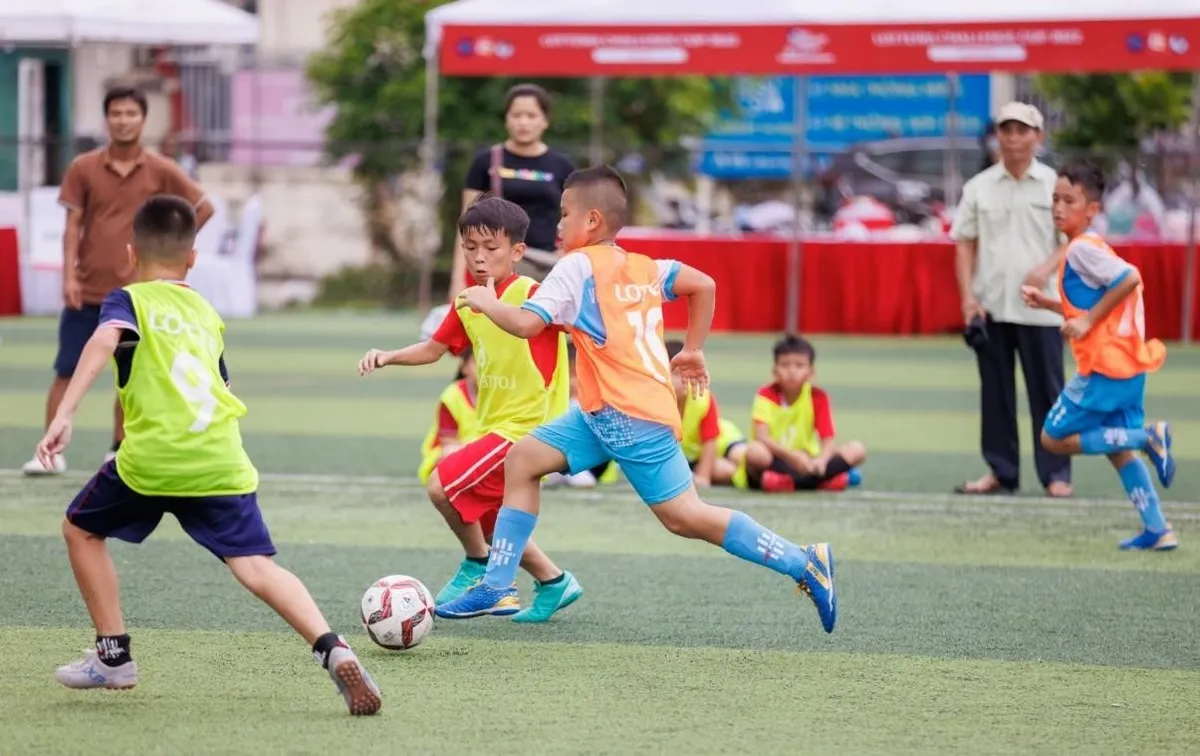 Danh s&aacute;ch 8 đội b&oacute;ng xuất sắc tranh t&agrave;i chung kết Lotteria Challenge Cup 2022 - Ảnh 5.