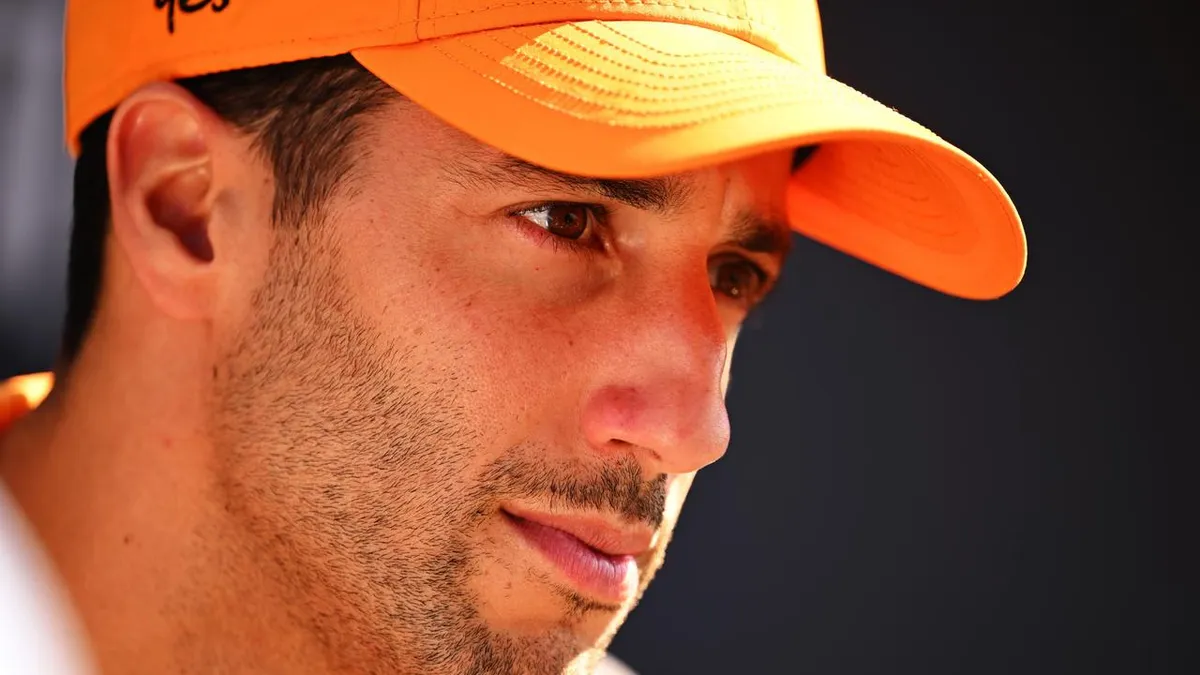 Daniel Ricciardo muốn tiếp tục ở lại thi đấu tại F1 - Ảnh 1. Daniel Ricciardo muốn tiếp tục ở lại thi đấu tại F1 - Ảnh 1.
