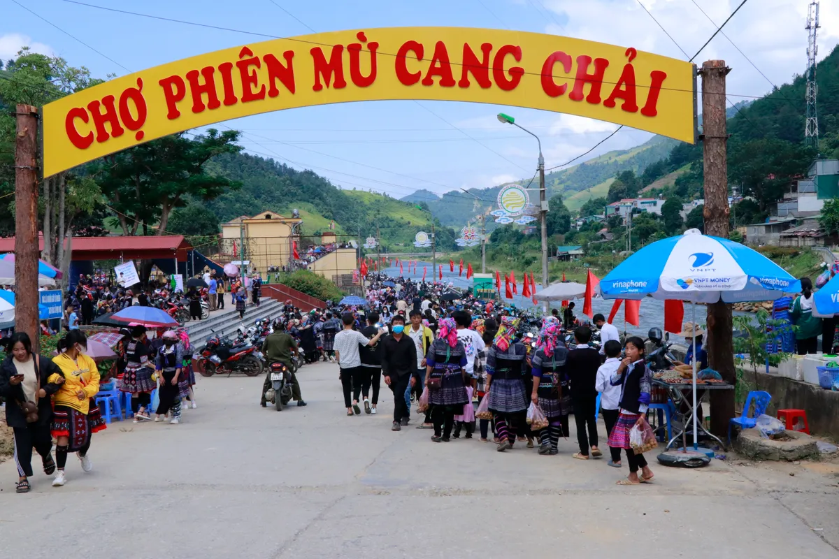 M&ugrave; Cang Chải: Tưng bừng c&aacute;c hoạt động mừng Tết Độc lập - Ảnh 1.