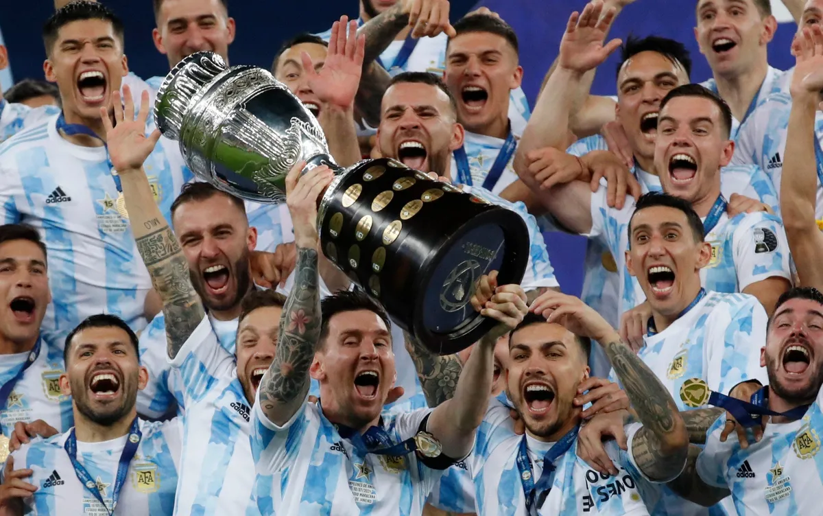 Top 10 đội tuyển đắt giá nhất tại World Cup 2022 - Ảnh 7. Top 10 đội tuyển đắt giá nhất tại World Cup 2022 - Ảnh 7.