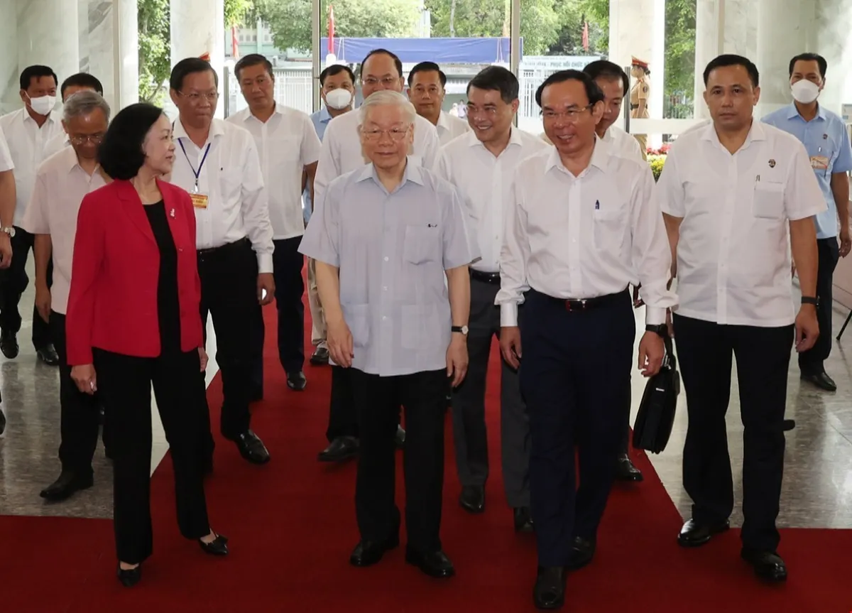 Tổng Bí thư: Phát huy hơn nữa vai trò đầu tàu của TP Hồ Chí Minh, động lực phát triển vùng Đông Nam Bộ và cả nước - Ảnh 1.