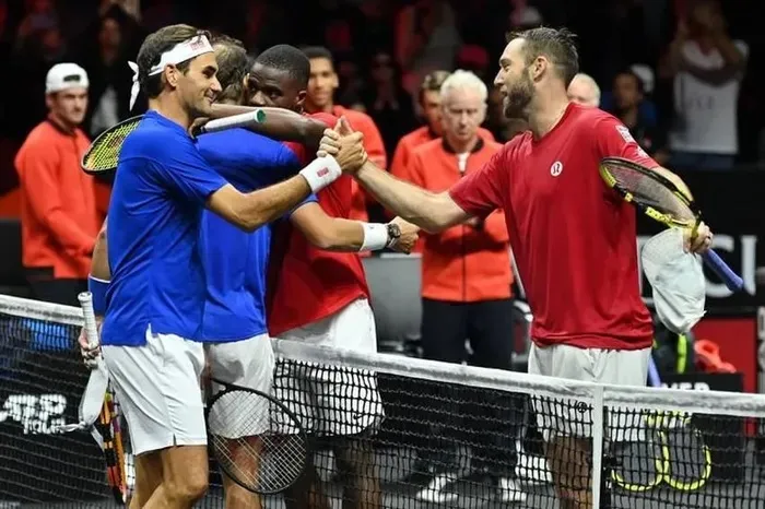 Xúc động khoảnh khắc Nadal rơi lệ ngày Federer giải nghệ - Ảnh 5. Xúc động khoảnh khắc Nadal rơi lệ ngày Federer giải nghệ - Ảnh 5.