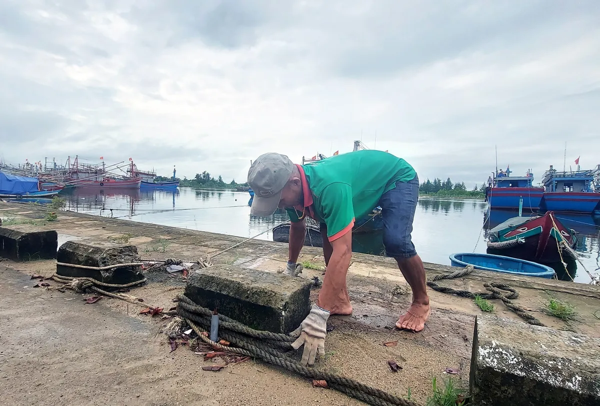 Tránh bão Noru, Quảng Trị sẽ sơ tán dân xong trước 15h ngày 27/9 - Ảnh 1.