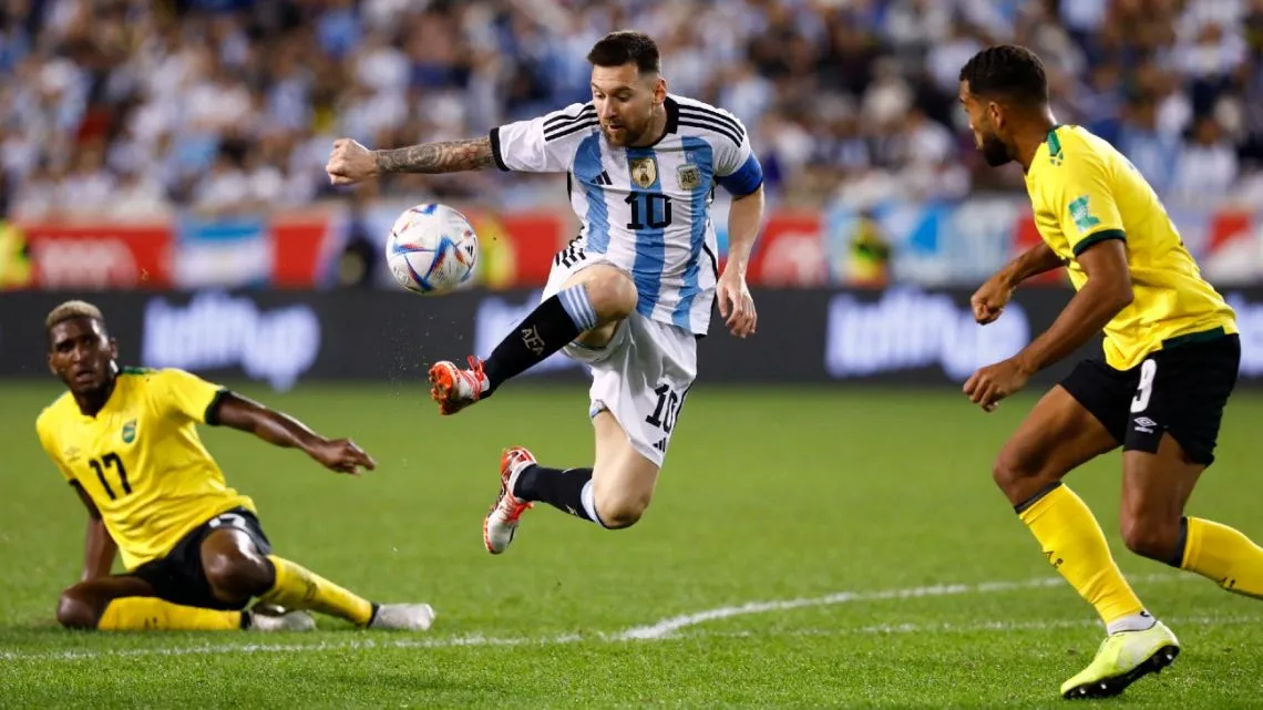 Messi cán mốc 90 bàn thắng cho ĐT Argentina - Ảnh 2. Messi cán mốc 90 bàn thắng cho ĐT Argentina - Ảnh 2.