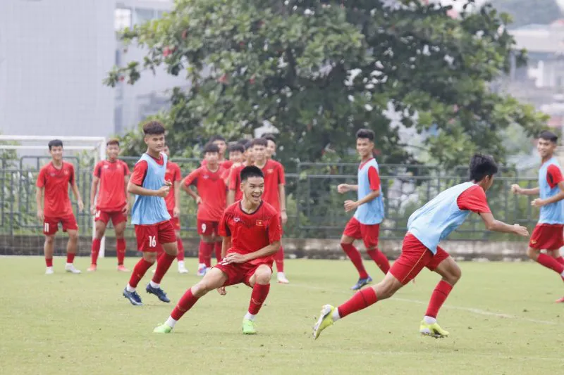 ĐT U17 Việt Nam tích cực luyện tập cho Vòng loại U17 Châu Á - Ảnh 1. ĐT U17 Việt Nam tích cực luyện tập cho Vòng loại U17 Châu Á - Ảnh 1.