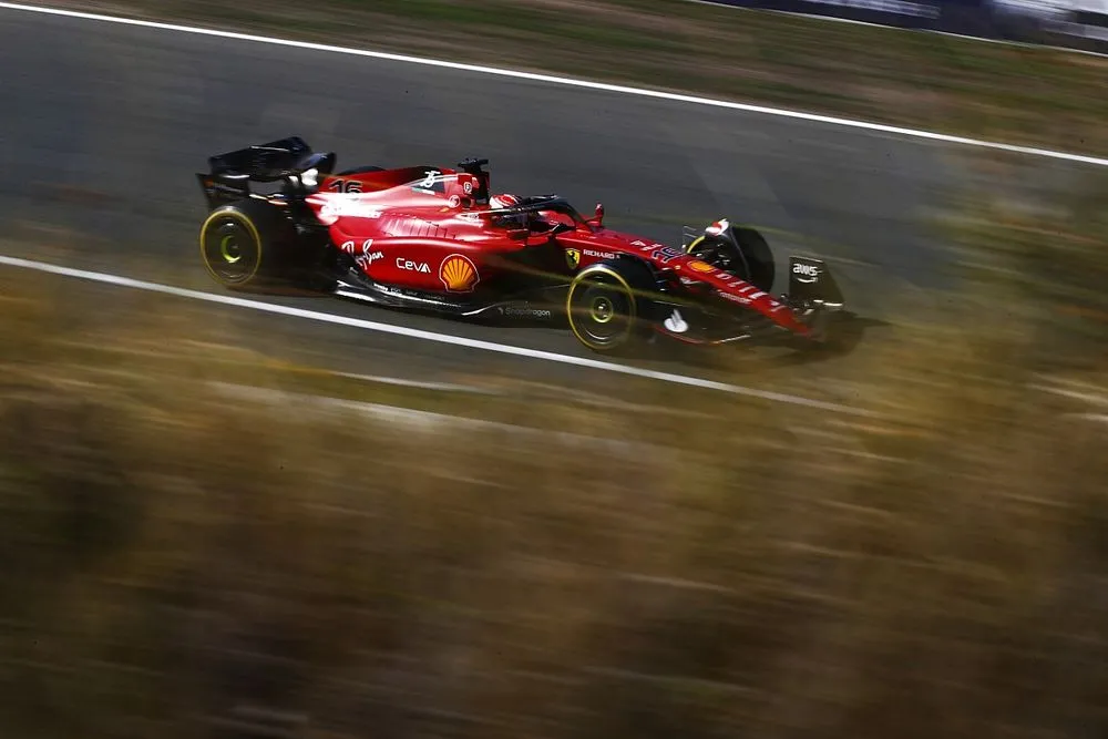 Đua xe F1: Đội đua Ferrari xuất sắc trong ngày đua thử GP Hà Lan - Ảnh 1. Đua xe F1: Đội đua Ferrari xuất sắc trong ngày đua thử GP Hà Lan - Ảnh 1.