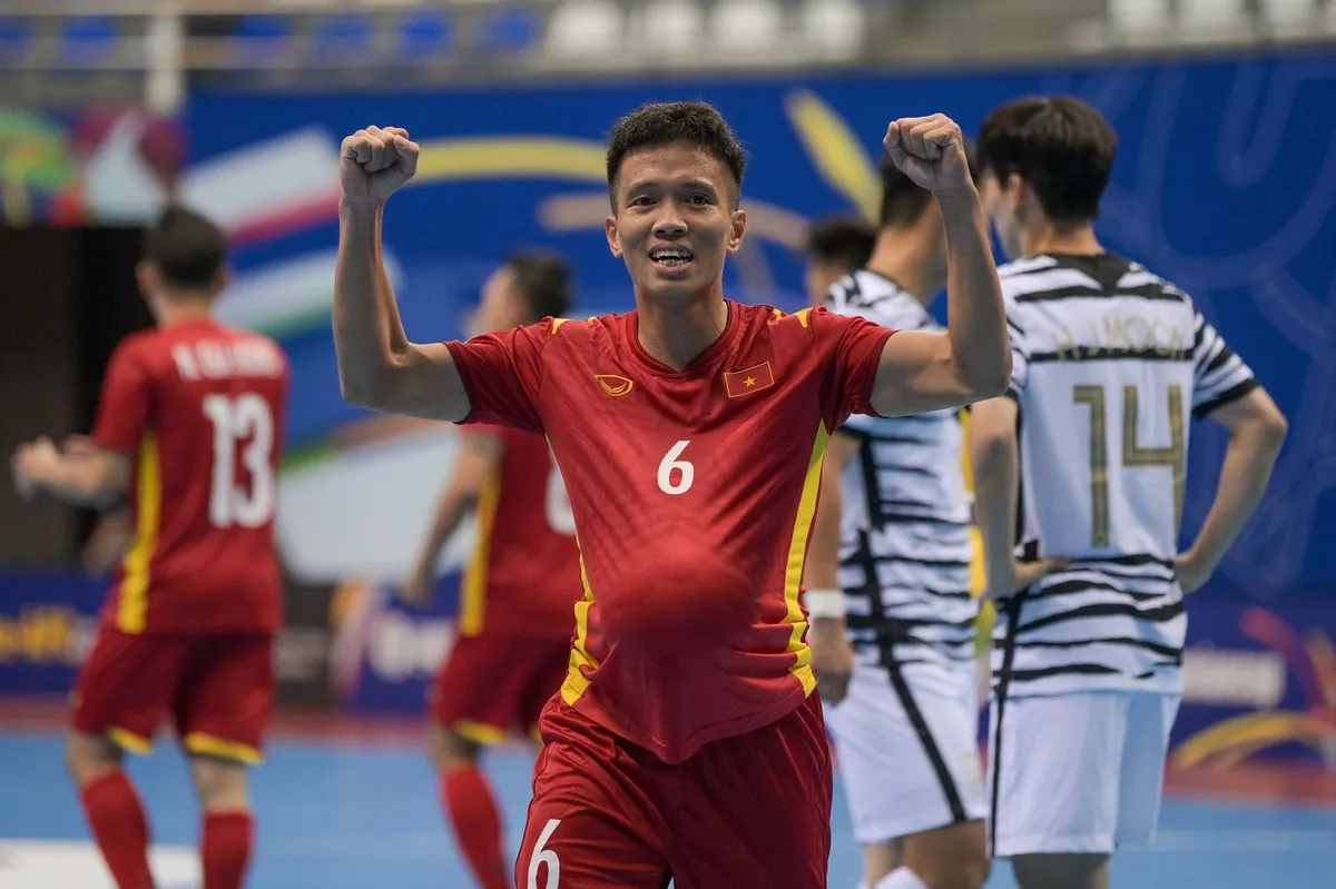 ĐT futsal Việt Nam cần điều kiện nào để vào tứ kết VCK futsal châu Á 2022? - Ảnh 1. ĐT futsal Việt Nam cần điều kiện nào để vào tứ kết VCK futsal châu Á 2022? - Ảnh 1.