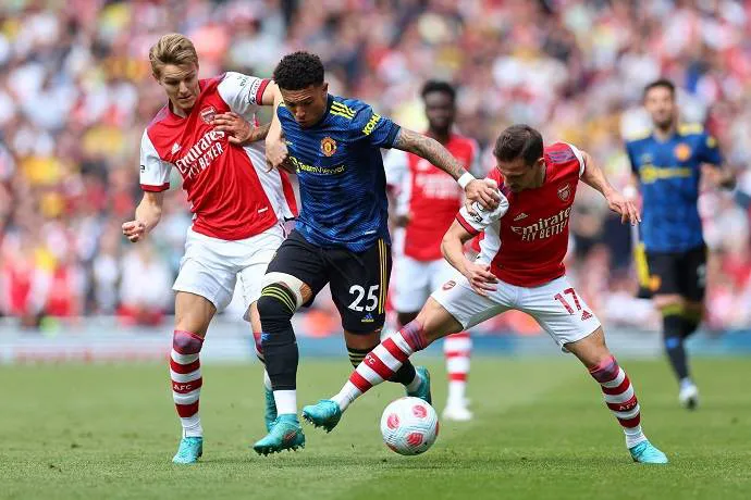 Manchester United vs Arsenal: Quỷ đỏ thách thức ngôi đầu Ngoại hạng Anh | 22h30 hôm nay, 4/9 - Ảnh 1. Manchester United vs Arsenal: Quỷ đỏ thách thức ngôi đầu Ngoại hạng Anh | 22h30 hôm nay, 4/9 - Ảnh 1.