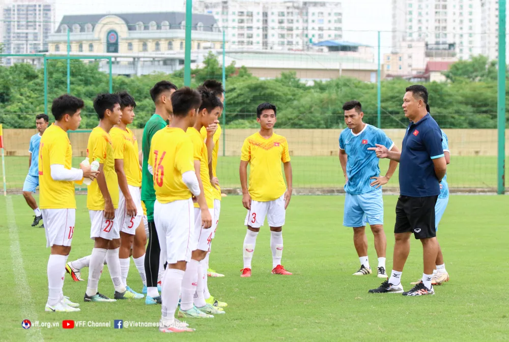 ĐT U17 Việt Nam hội quân chuẩn bị cho Vòng loại U17 châu Á 2023 - Ảnh 1. ĐT U17 Việt Nam hội quân chuẩn bị cho Vòng loại U17 châu Á 2023 - Ảnh 1.