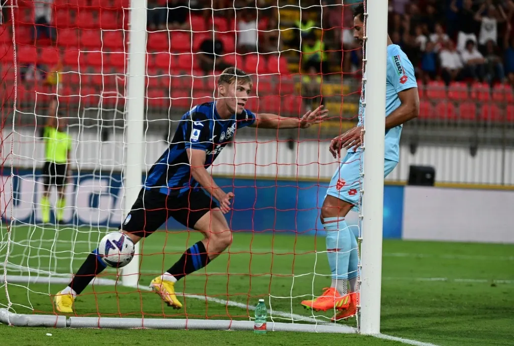 Thắng thuyết phục Monza, Atalanta trở lại ngôi đầu Serie A - Ảnh 1. Thắng thuyết phục Monza, Atalanta trở lại ngôi đầu Serie A - Ảnh 1.