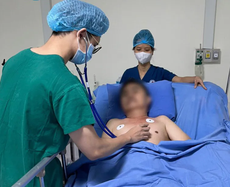Cứu sống bệnh nhân ngộ độc metformin biến chứng suy đa cơ quan nặng - Ảnh 1. Cứu sống bệnh nhân ngộ độc metformin biến chứng suy đa cơ quan nặng - Ảnh 1.