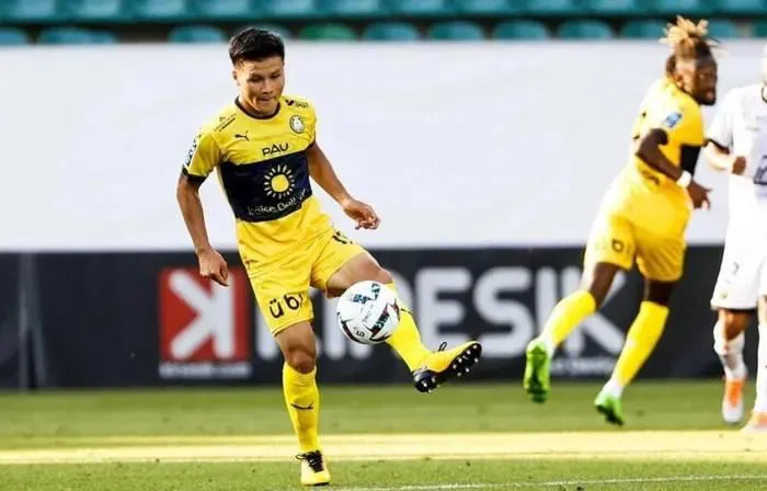 Quang Hải ngồi dự bị, Pau FC vẫn chưa biết mùi chiến thắng - Ảnh 3. Quang Hải ngồi dự bị, Pau FC vẫn chưa biết mùi chiến thắng - Ảnh 3.