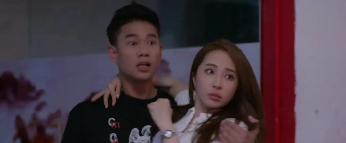 Chồng cũ, vợ cũ, người y&ecirc;u cũ - Tập 38: Minh - H&agrave;o đang định &acirc;n &aacute;i th&igrave; &ocirc;ng Tiện th&igrave;nh l&igrave;nh xuất hiện - Ảnh 6.