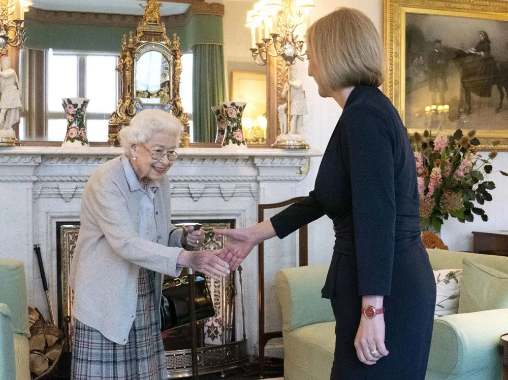 Nữ hoàng Anh Elizabeth II qua đời ở tuổi 96, lãnh đạo thế giới gửi lời chia buồn - Ảnh 22.
