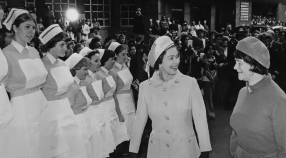 Cuộc sống và thành tựu của Nữ hoàng Elizabeth II qua ảnh - Ảnh 6.