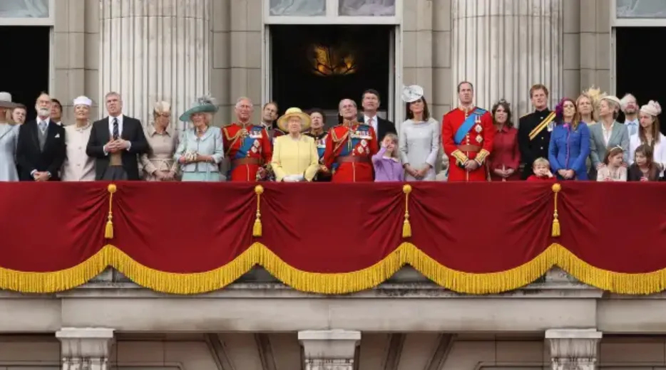 Cuộc sống và thành tựu của Nữ hoàng Elizabeth II qua ảnh - Ảnh 9.