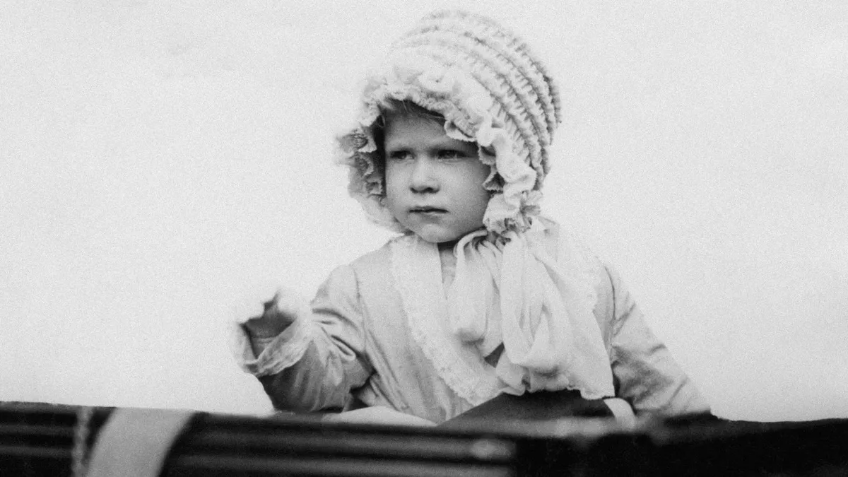 Elizabeth II - Nữ hoàng vị tha khiến nước Anh tự hào - Ảnh 2.