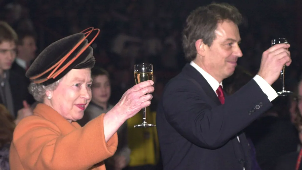 Elizabeth II - Nữ hoàng vị tha khiến nước Anh tự hào - Ảnh 8.