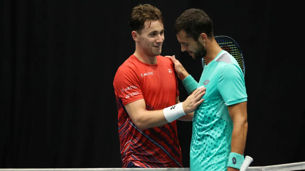 Karen Khachanov vào tứ kết giải Adelaide 2 International - Ảnh 2. Karen Khachanov vào tứ kết giải Adelaide 2 International - Ảnh 2.