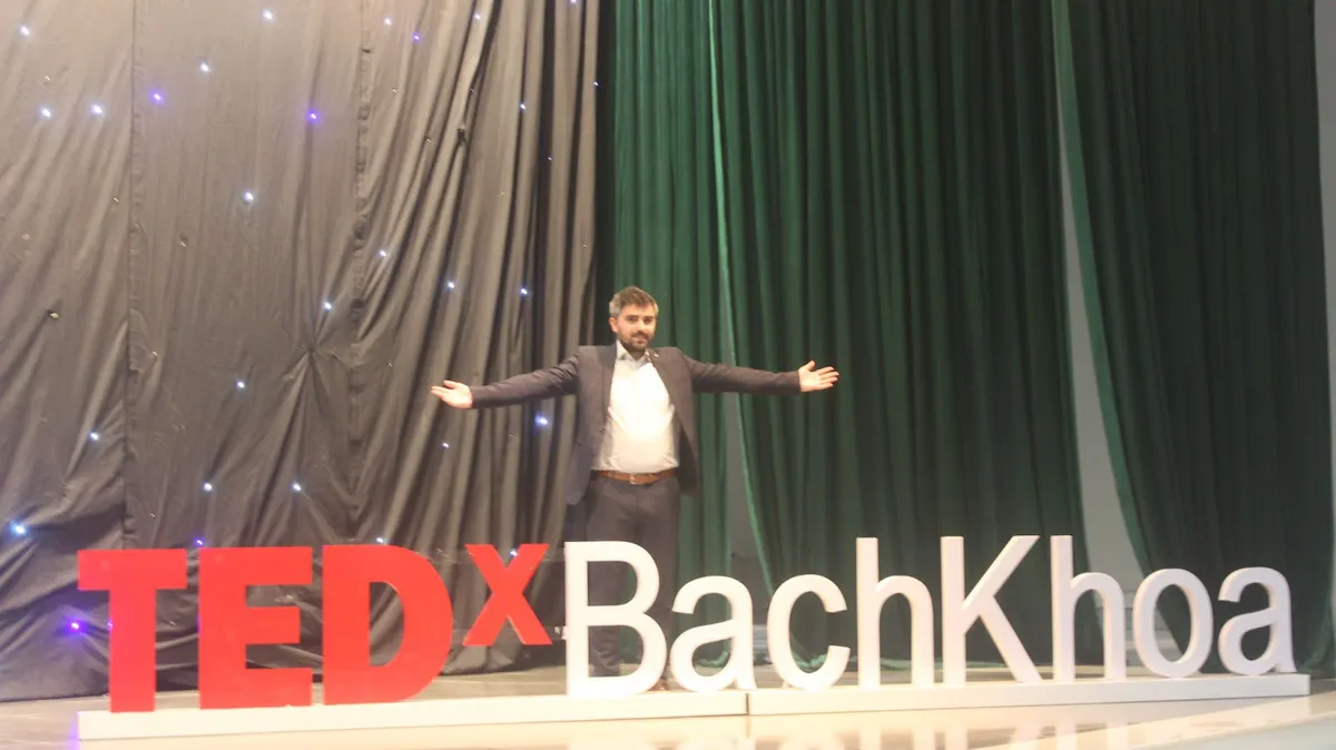 TEDx BachKhoa 2023: Cánh cửa cơ hội mới mở ra với RESET - Nguyên bản - Ảnh 6.