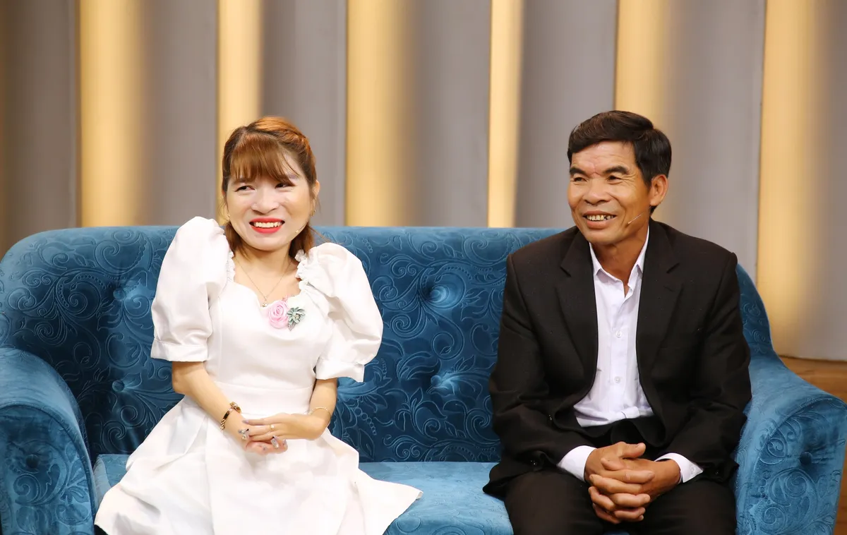 NSND Hồng V&acirc;n nể phục người đ&agrave;n &ocirc;ng vừa chăm vợ bệnh vừa lo con g&aacute;i khuyết tật ăn học - Ảnh 2.