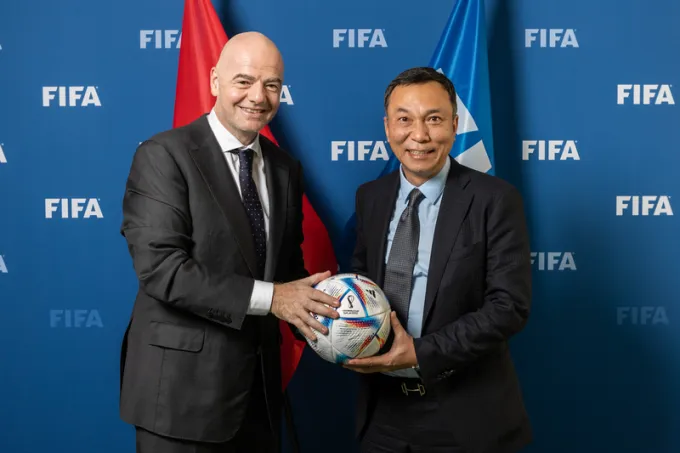 Chủ tịch FIFA dự khán trận Thái Lan - Việt Nam - Ảnh 1. Chủ tịch FIFA dự khán trận Thái Lan - Việt Nam - Ảnh 1.