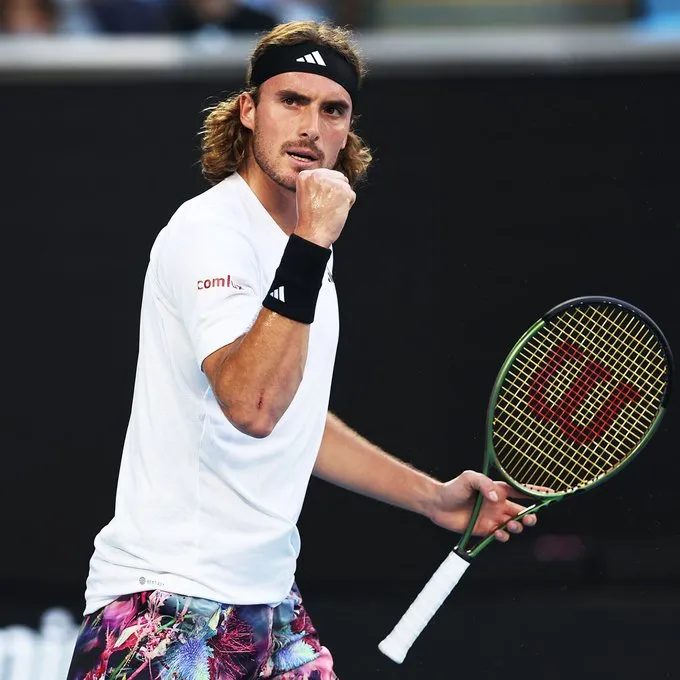 Medvedev, Tsitsipas cùng vượt qua vòng 1 Australia mở rộng - Ảnh 2. Medvedev, Tsitsipas cùng vượt qua vòng 1 Australia mở rộng - Ảnh 2.