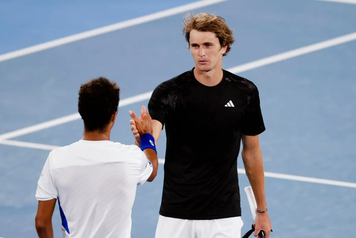 Alexander Zverev nhọc nhằn tiến vào vòng 2 Australia mở rộng 2023 - Ảnh 2. Alexander Zverev nhọc nhằn tiến vào vòng 2 Australia mở rộng 2023 - Ảnh 2.