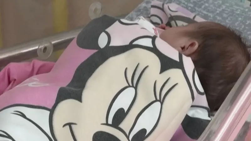 Thế giới đối mặt với hai h&igrave;nh th&aacute;i d&acirc;n số: Nơi chật chội, nơi vắng b&oacute;ng người - Ảnh 3.