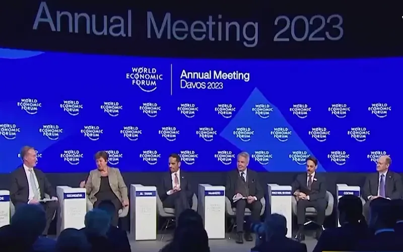 Kinh tế ảm đạm phủ b&oacute;ng Diễn đ&agrave;n Davos 2023 - Ảnh 1.