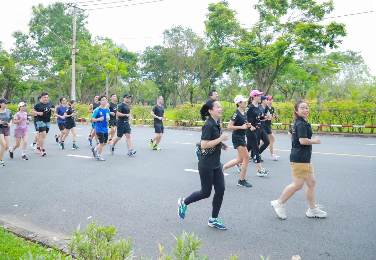 Chuyển hóa nghị lực thành vinh quang - Bài học nào giúp GEIN Academy chinh phục đỉnh Fansipan? - Ảnh 2.