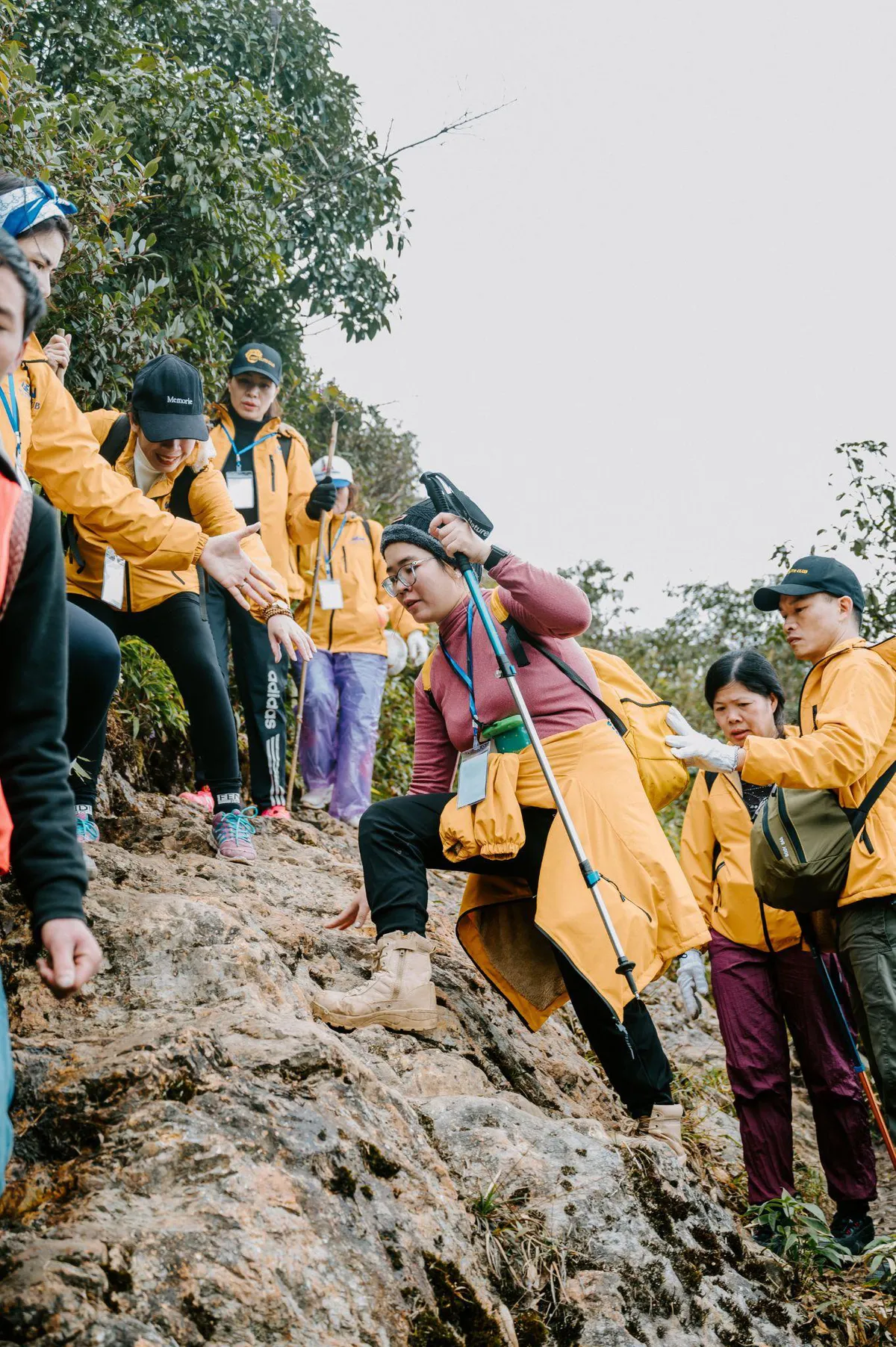 Chuyển hóa nghị lực thành vinh quang - Bài học nào giúp GEIN Academy chinh phục đỉnh Fansipan? - Ảnh 4.