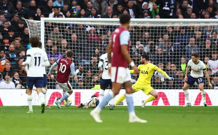 Thua Aston Villa, Tottenham lỡ cơ hội vào Top 4 - Ảnh 1. Thua Aston Villa, Tottenham lỡ cơ hội vào Top 4 - Ảnh 1.