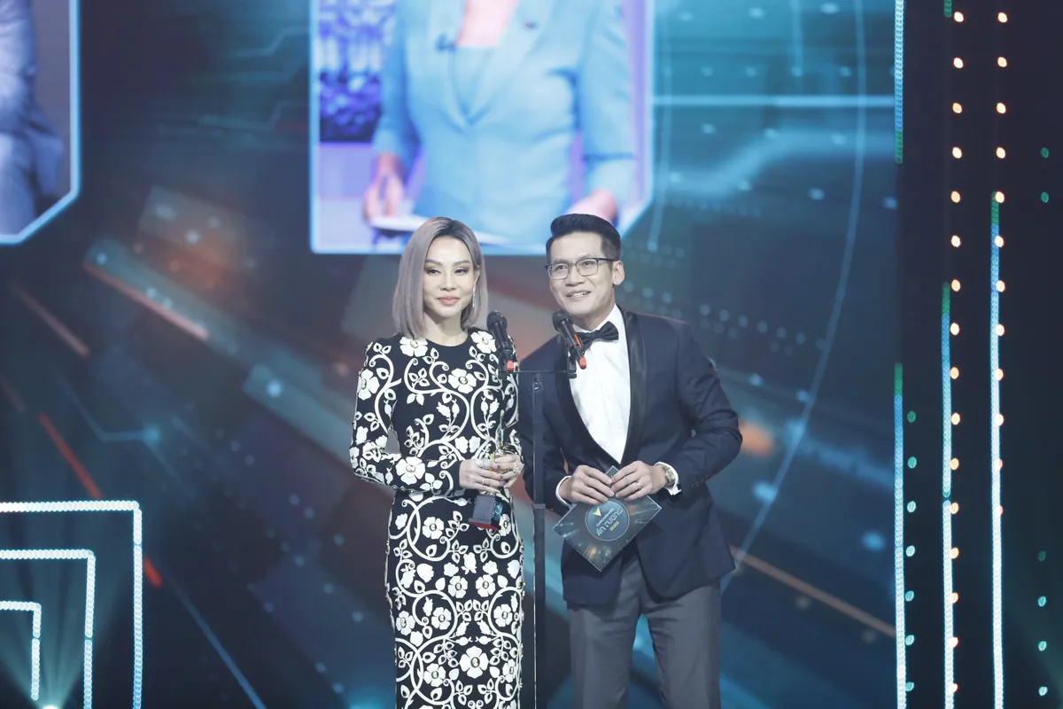 Khoảnh khắc ấn tượng trong Lễ trao giải VTV Awards 2022 - Ảnh 22.