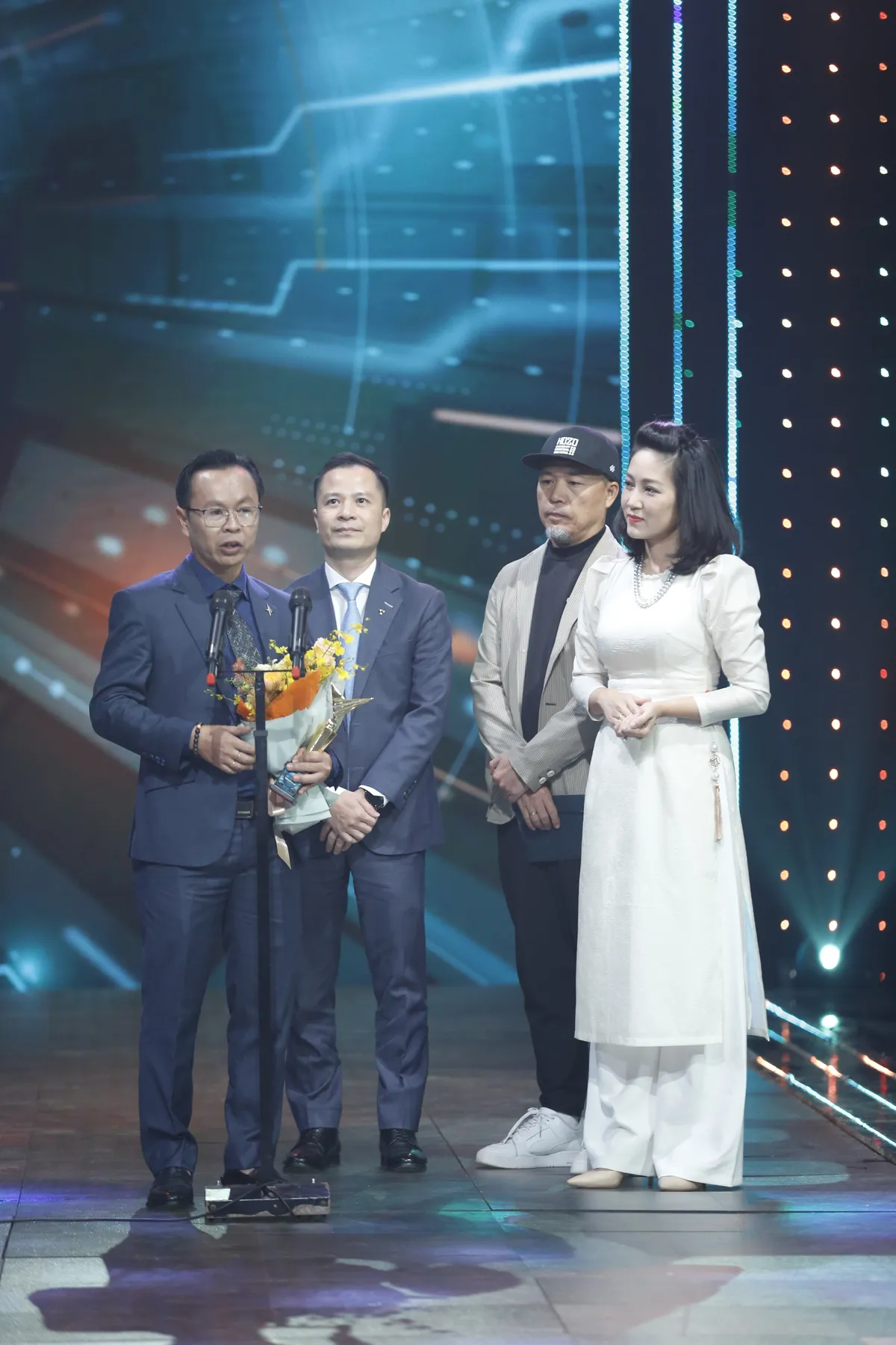 Khoảnh khắc ấn tượng trong Lễ trao giải VTV Awards 2022 - Ảnh 25.