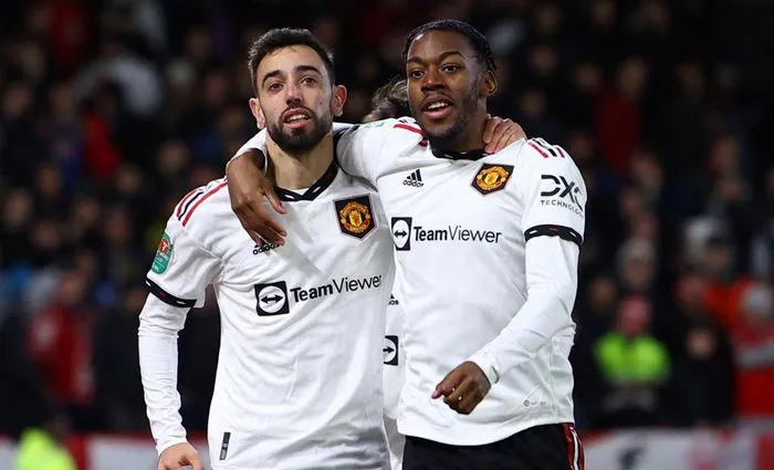 Thắng dễ Nottingham, Man Utd đặt một chân vào chung kết cúp Liên đoàn - Ảnh 2. Thắng dễ Nottingham, Man Utd đặt một chân vào chung kết cúp Liên đoàn - Ảnh 2.