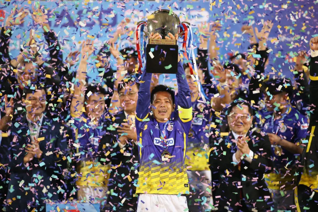 CLB Hà Nội giành Siêu cúp Quốc gia 2022 - Ảnh 3. CLB Hà Nội giành Siêu cúp Quốc gia 2022 - Ảnh 3.