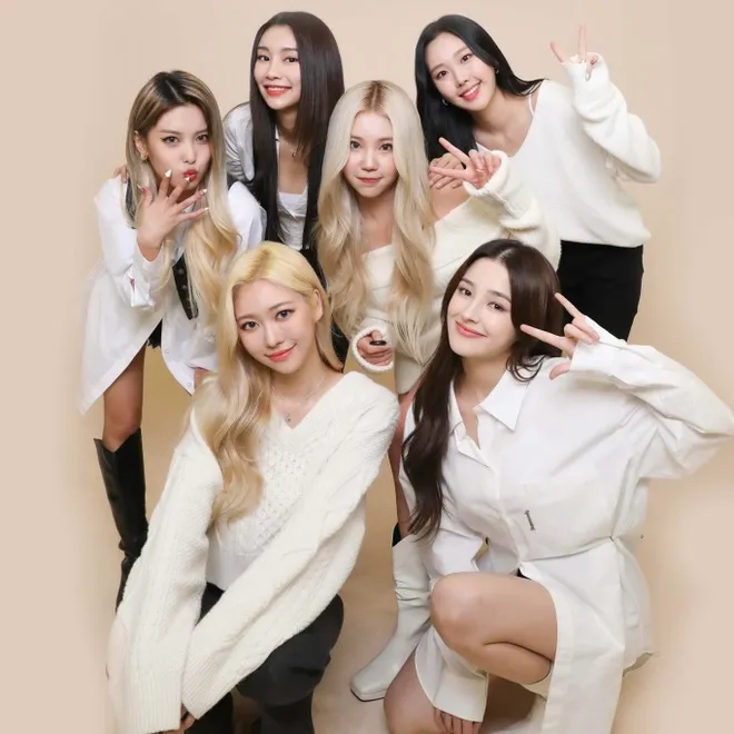 Không tái ký hợp đồng, MOMOLAND tan rã - Ảnh 1.