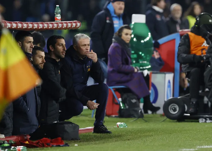 Thắng AS Roma, Napoli củng cố ngôi đầu - Ảnh 3. Thắng AS Roma, Napoli củng cố ngôi đầu - Ảnh 3.